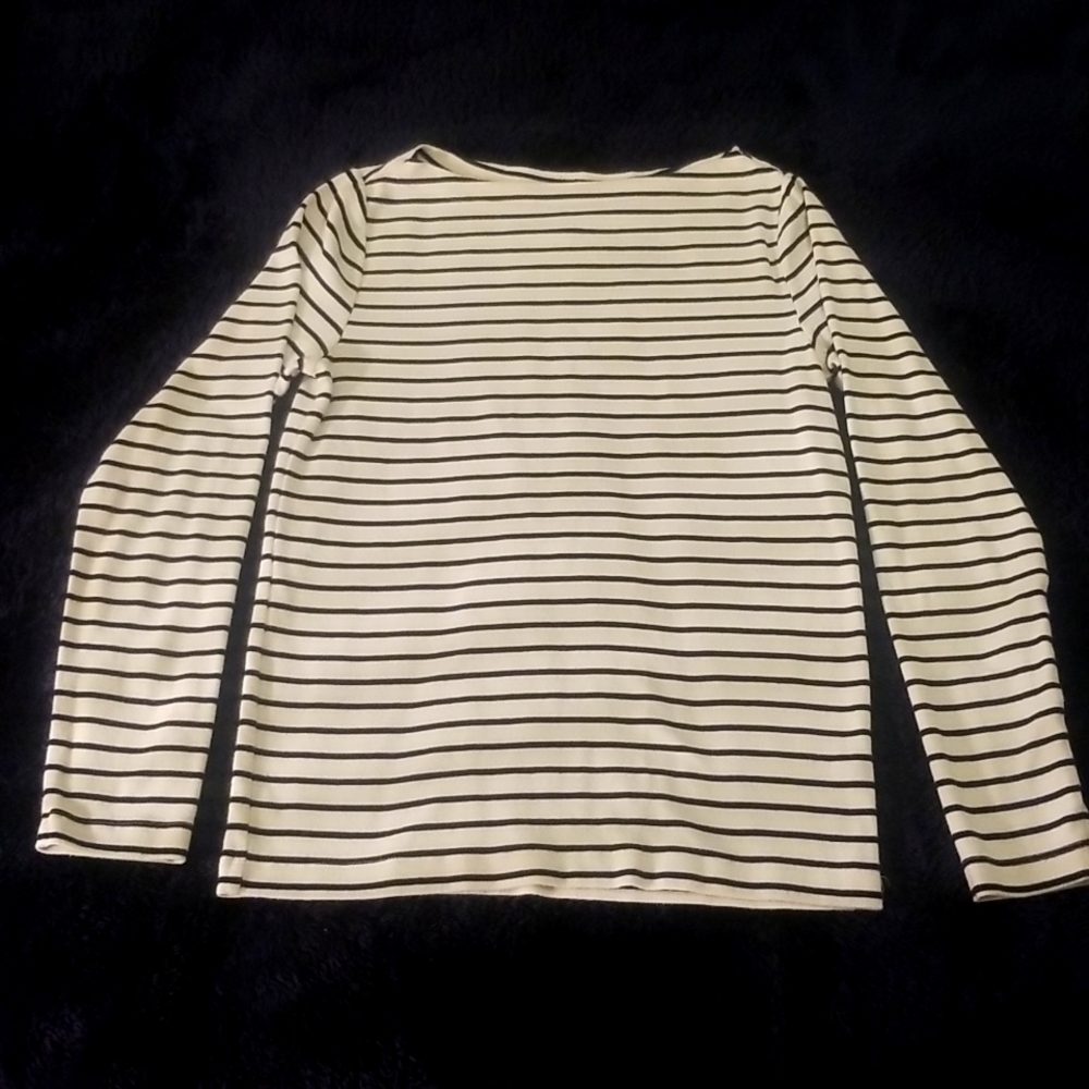 GAP long sleeve casual shirt. Size L